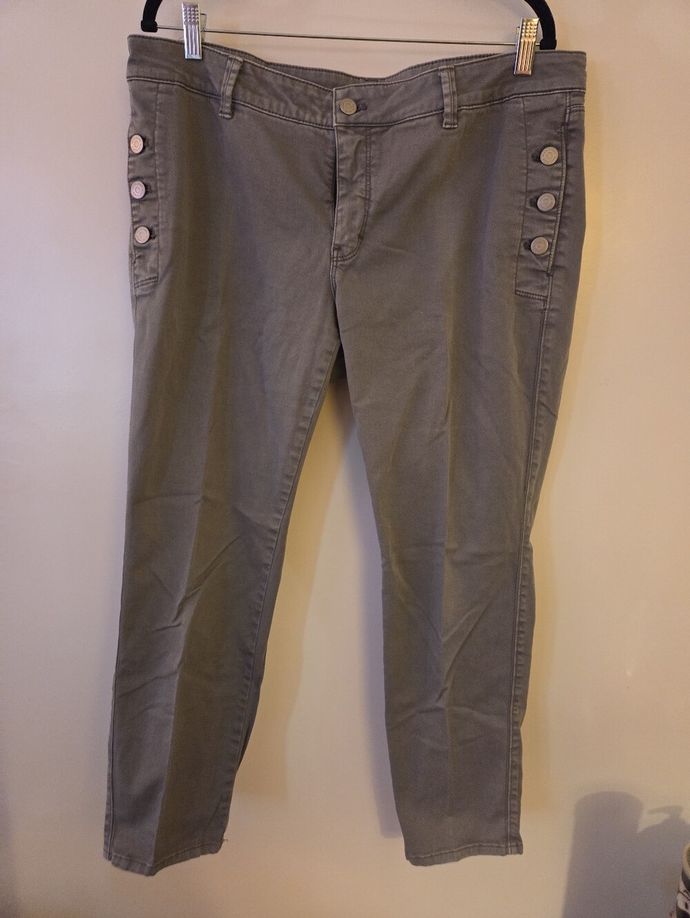 White House Black Market Women’s Grey Slim Stretch Skimmer Jeans